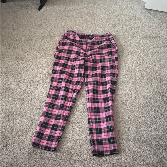 Hot Topic Pink Plaid Women's Pants - Picture 3 of 5